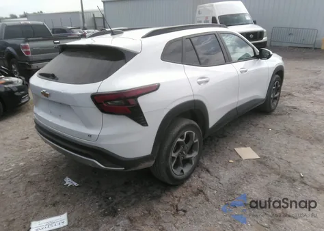 2024 Chevrolet Trax Fwd Lt z USA, uszkodzony, nr VIN KL77LHE2XRC031053